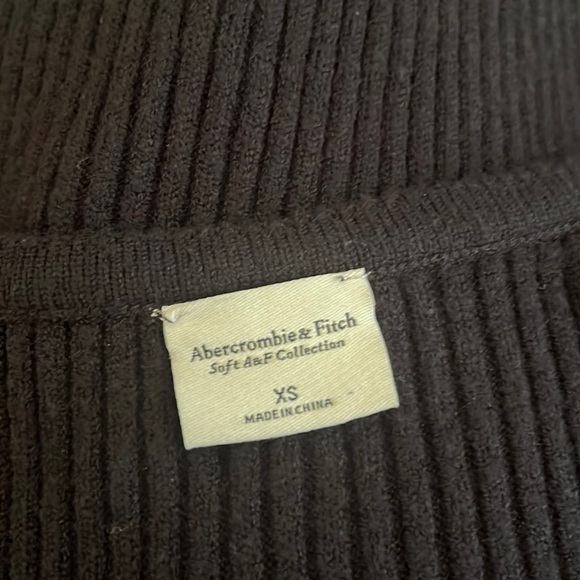 Abercrombie scoop neck sweater - Picture 3 of 5